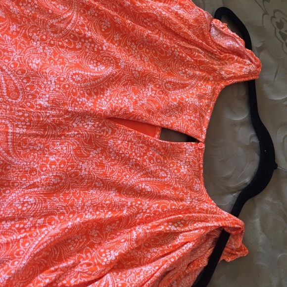 Dress - Picture 3 of 4